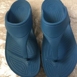 Crocs Sloane platform sandals